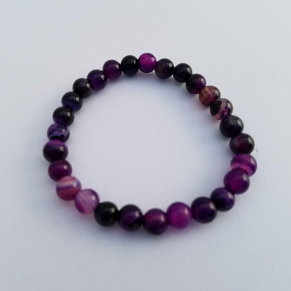 Hand-made stretch bracelet